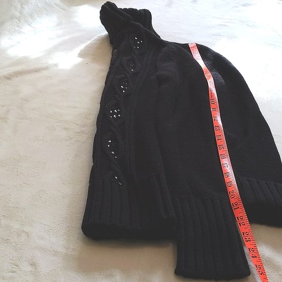 Sequined Sweater - Picture 7 of 9